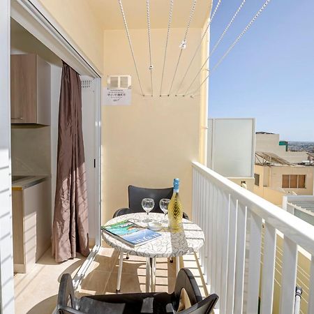 Summer Breeze Comfort Sunny Apartments Close To The Sandy Beaches - By Getawaysmalta Mellieħa Buitenkant foto