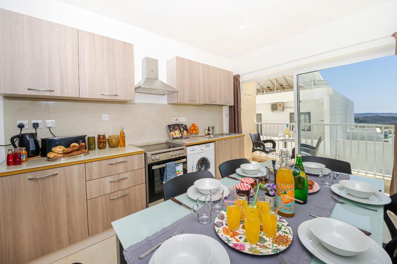 Summer Breeze Comfort Sunny Apartments Close To The Sandy Beaches - By Getawaysmalta Mellieħa Buitenkant foto